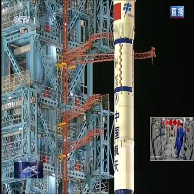 心懷山海，眼有星辰